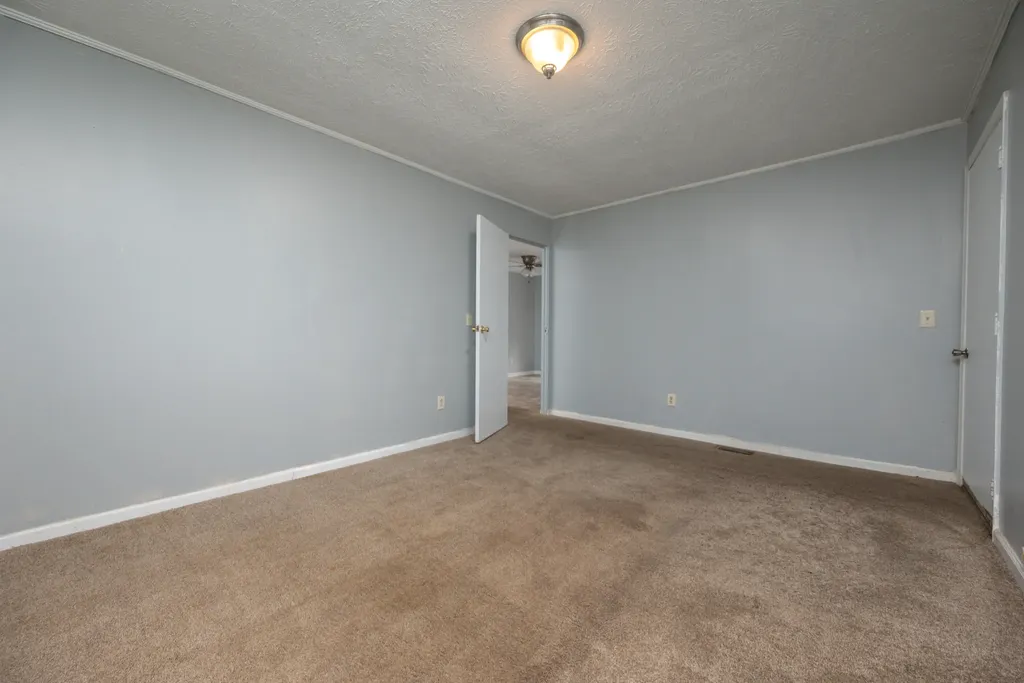 270 Pleasant Morehead KY 40351