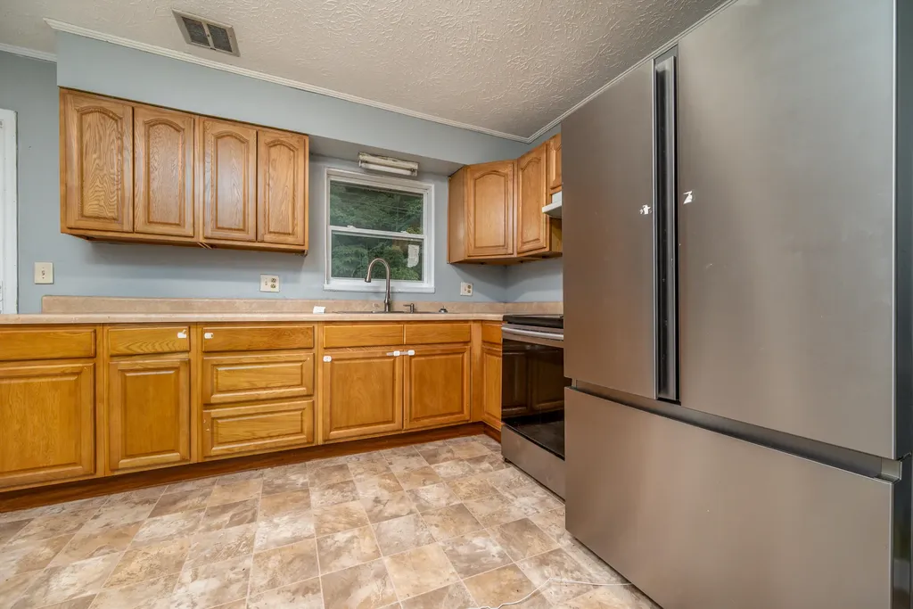 270 Pleasant Morehead KY 40351