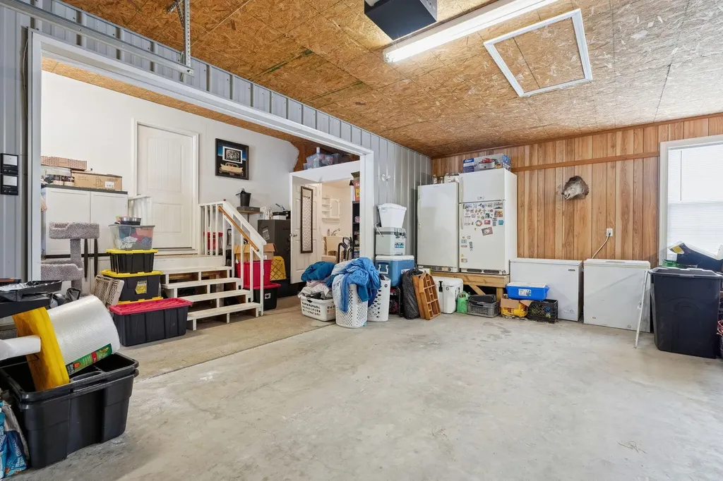 139 Beeny Road Manitou KY 42436