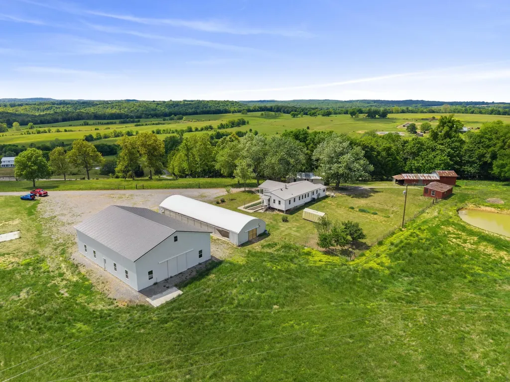 1300 State Route 1901 Marion KY 42064