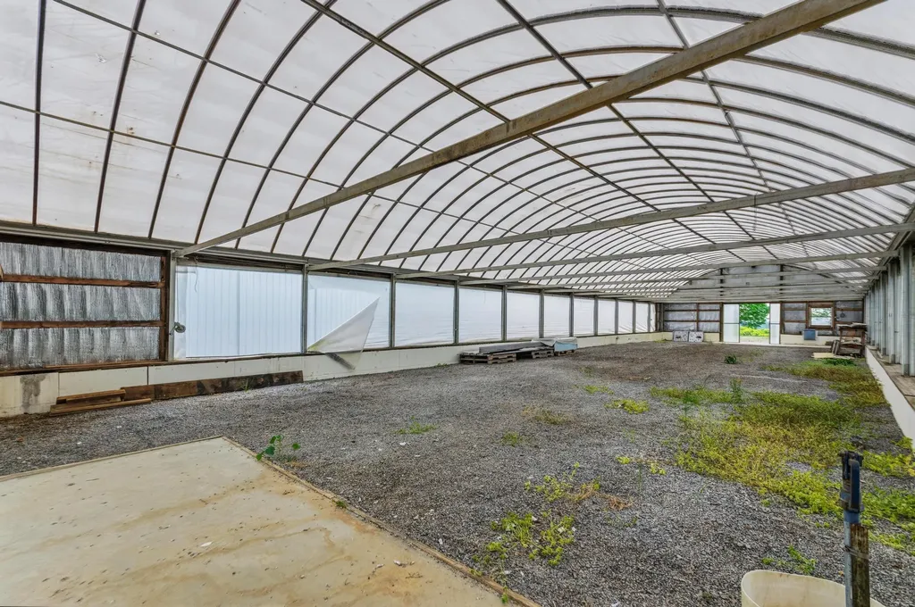 1300 State Route 1901 Marion KY 42064