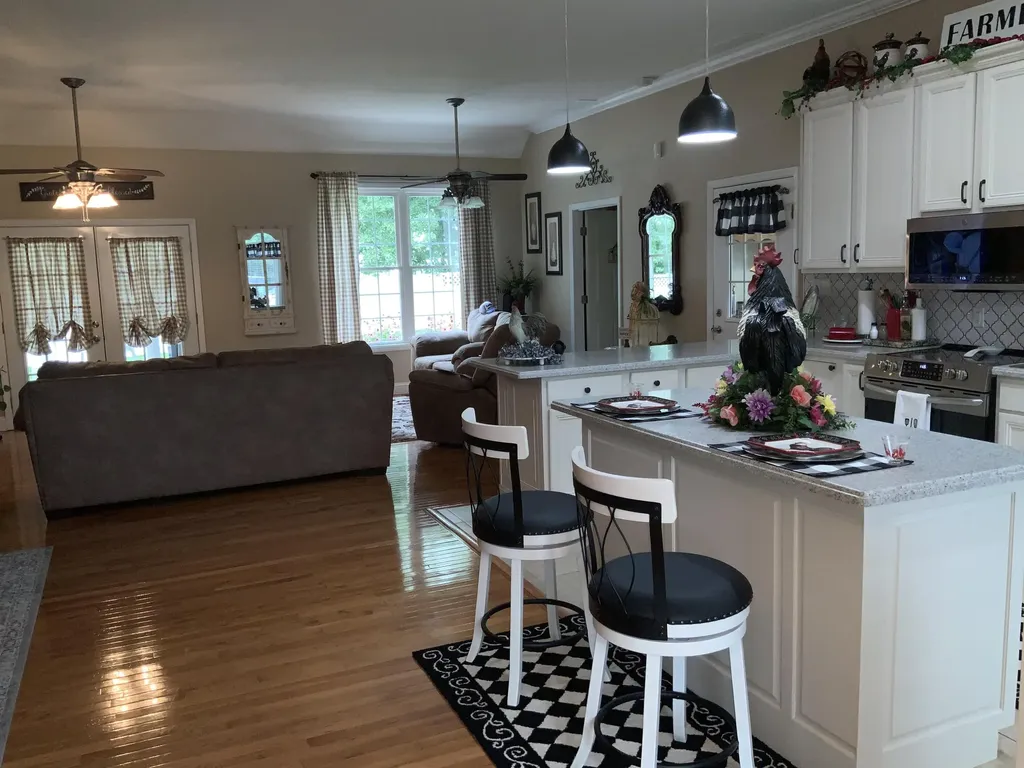 175 Manchester Lane Brodhead KY 40409
