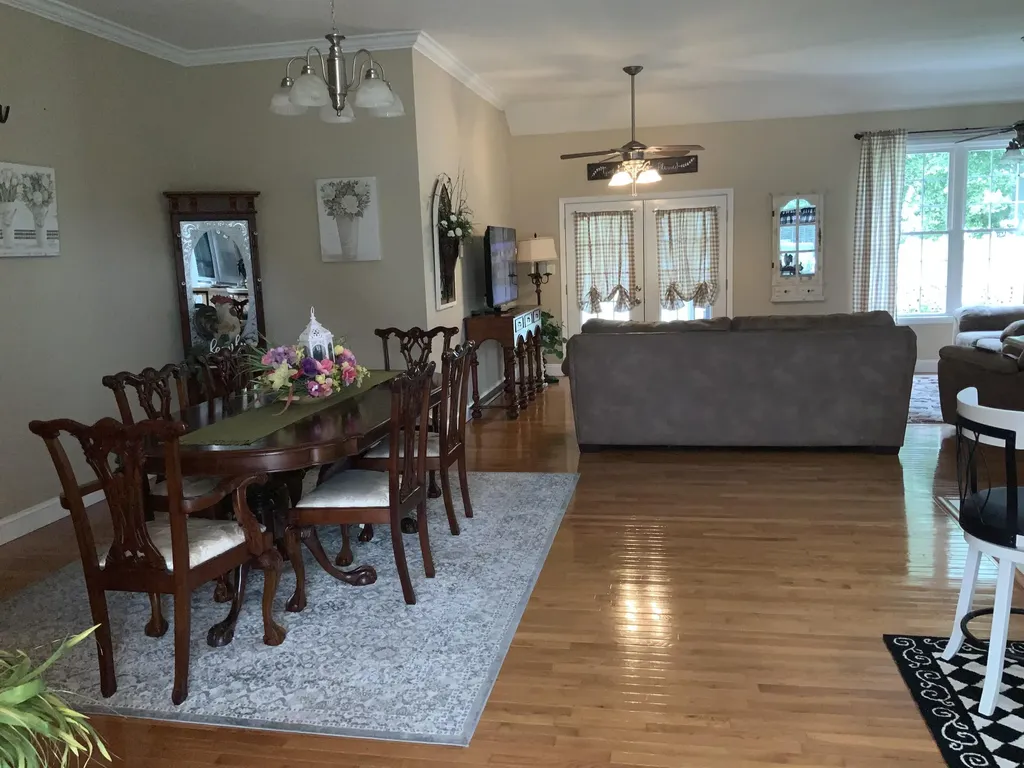 175 Manchester Lane Brodhead KY 40409