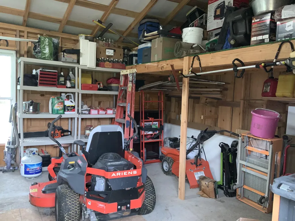 175 Manchester Lane Brodhead KY 40409