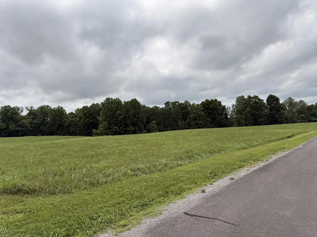 129 Wedge Way Russell Springs KY 42642