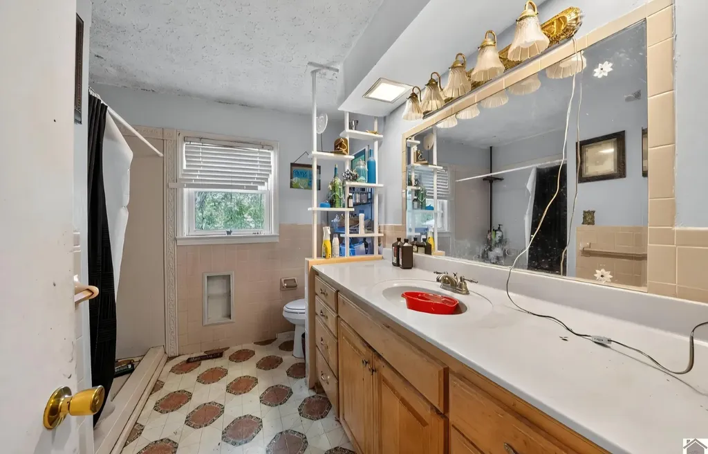 1605 Belmont Drive Murray KY 42071