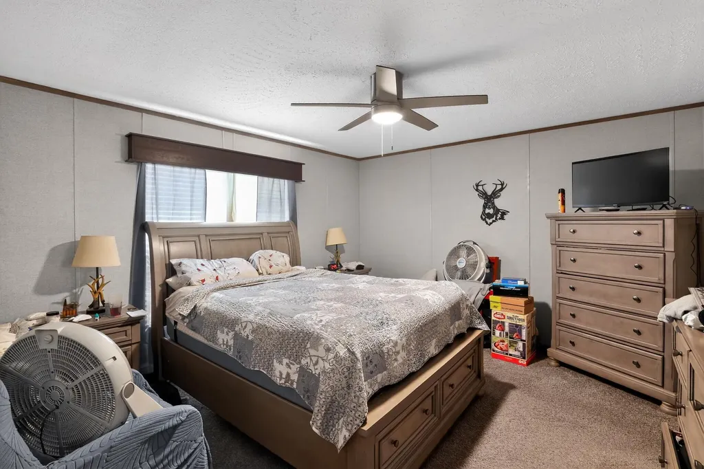 720 W Kentucky 132 Dixon KY 42409