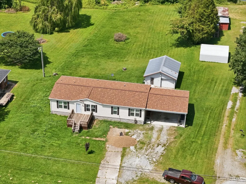 720 W Kentucky 132 Dixon KY 42409