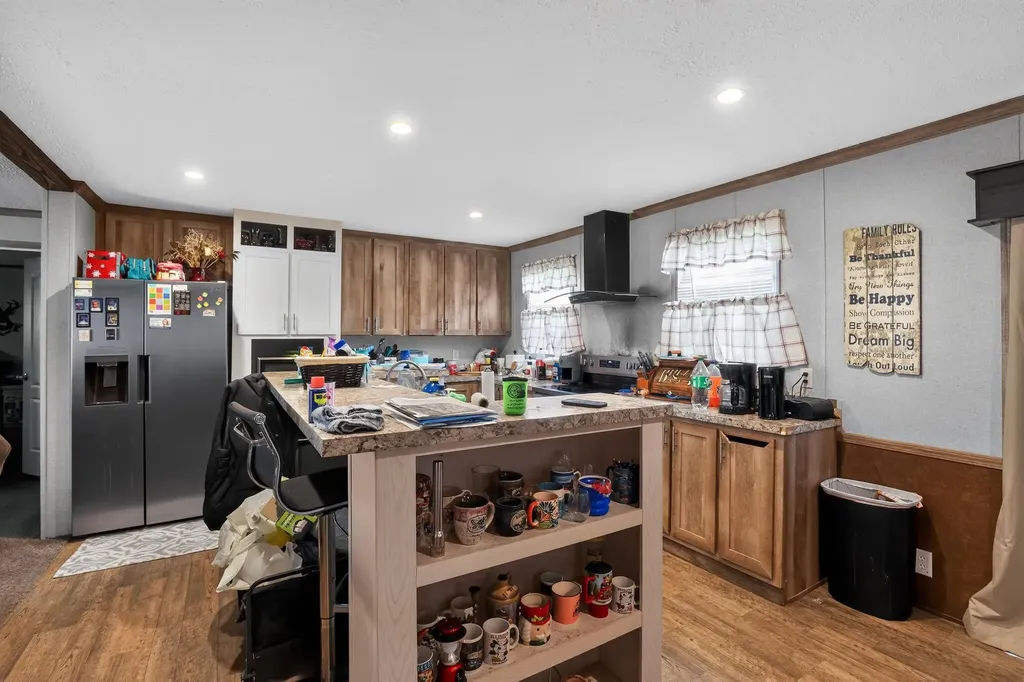 720 W Kentucky 132 Dixon KY 42409