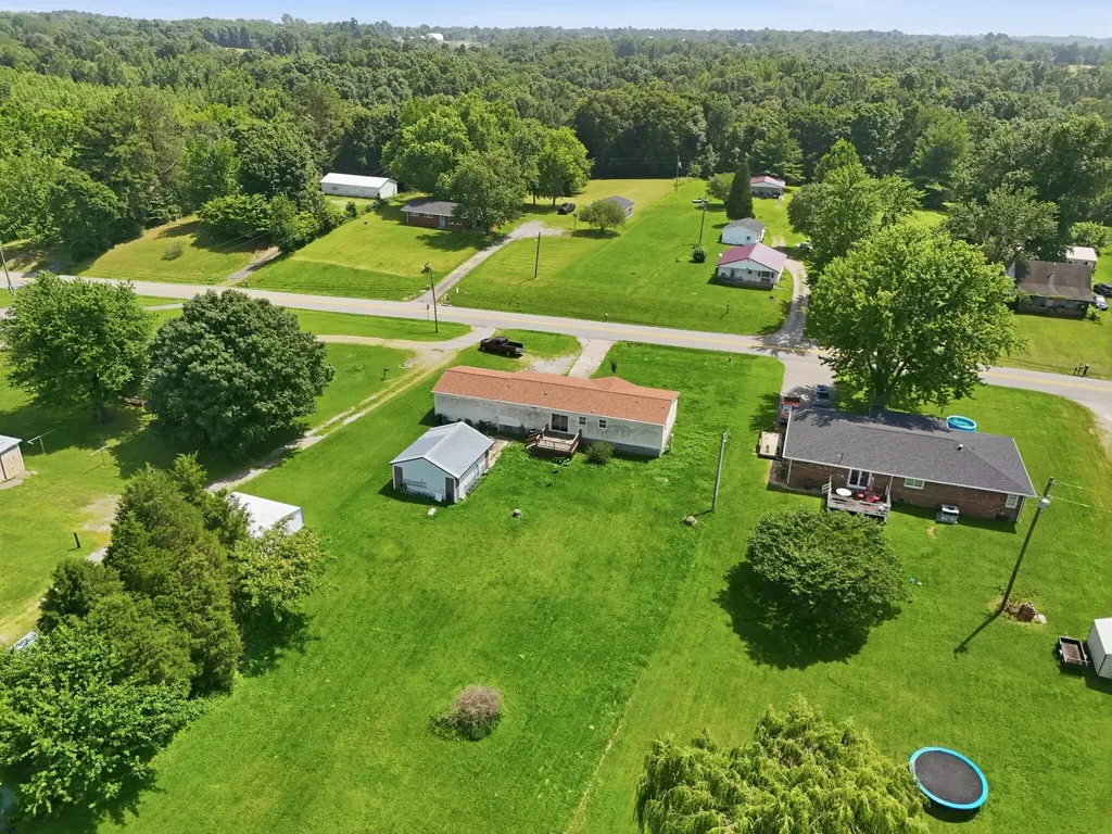 720 W Kentucky 132 Dixon KY 42409