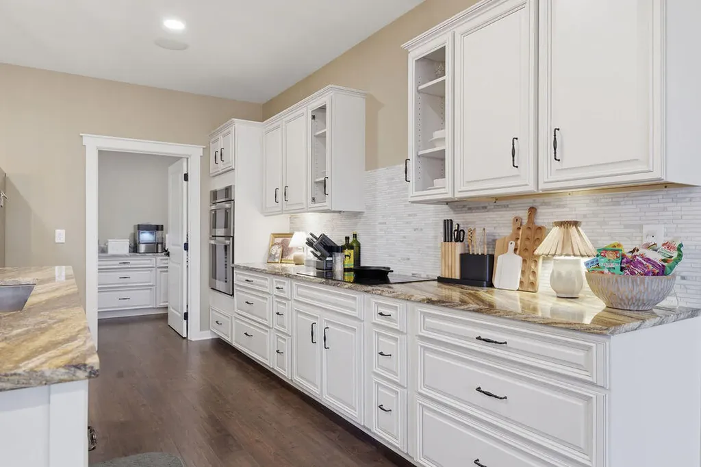 230 Ayly Estates Drive Mayfield KY 42066