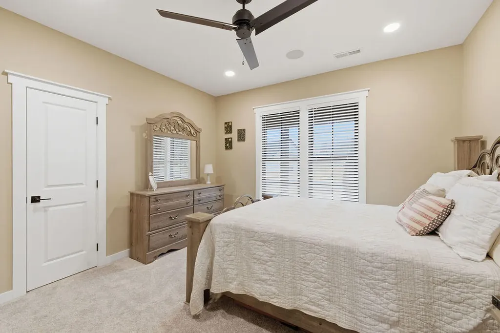 230 Ayly Estates Drive Mayfield KY 42066