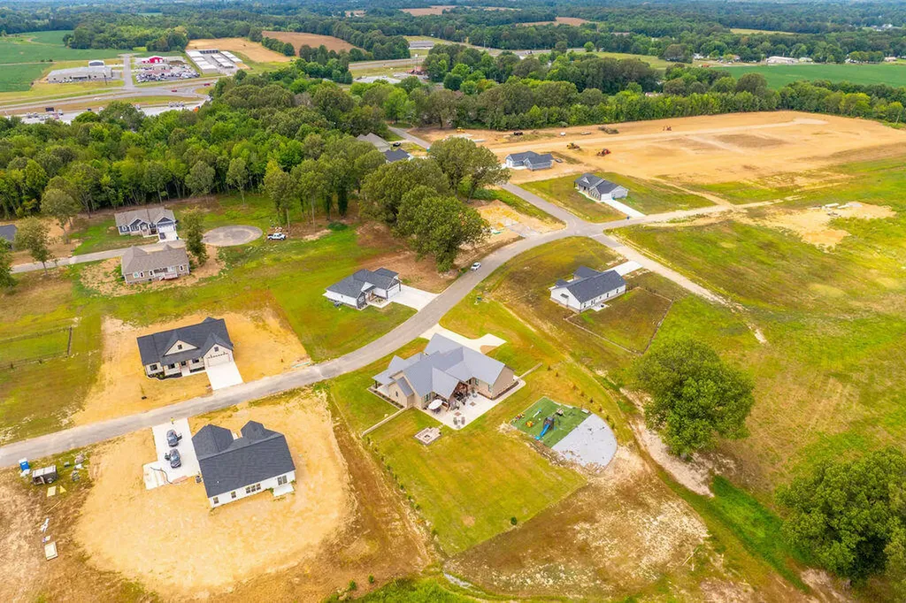 230 Ayly Estates Drive Mayfield KY 42066