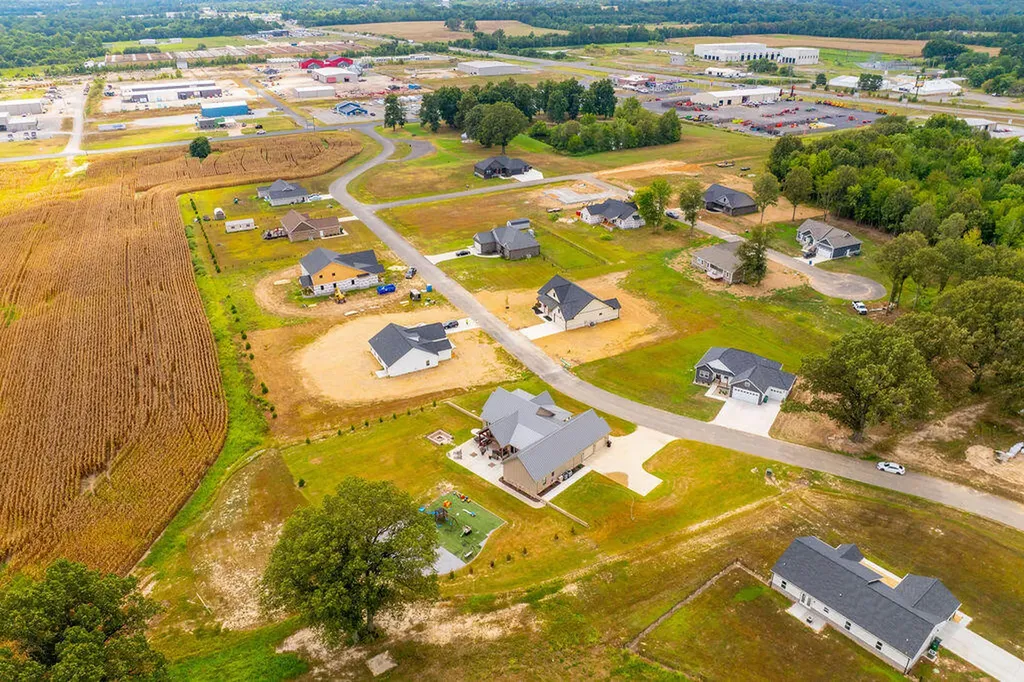 230 Ayly Estates Drive Mayfield KY 42066