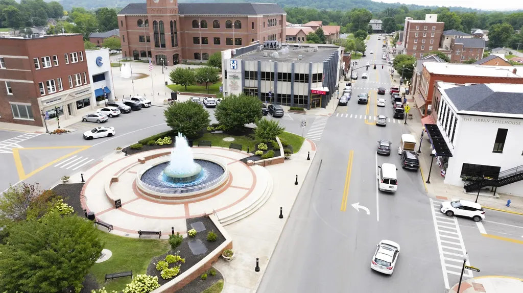 100 Public Square Somerset KY 42501