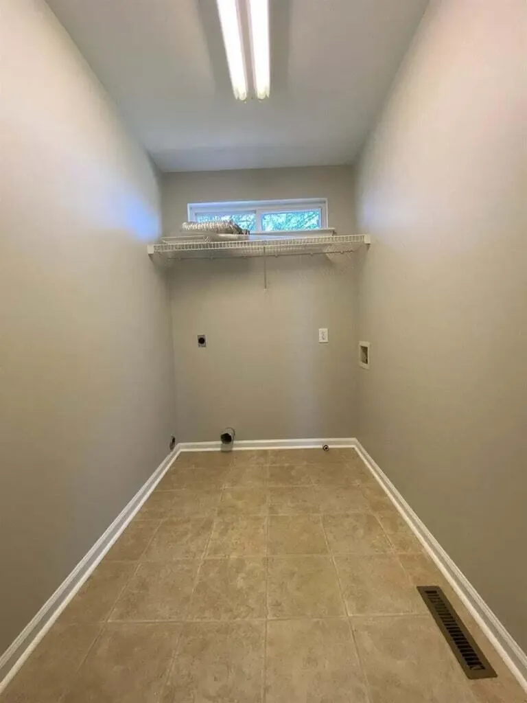 2052 Blackhorse Lane Lexington KY 40503