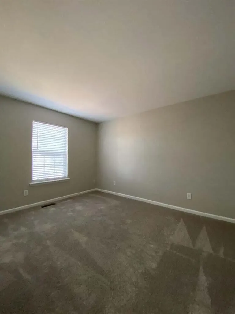 2052 Blackhorse Lane Lexington KY 40503