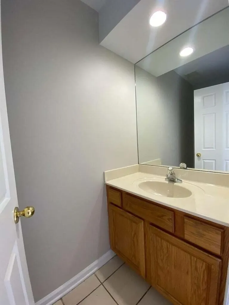 2052 Blackhorse Lane Lexington KY 40503