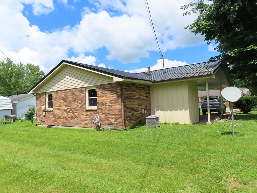 57 Roxanne Street Clearfield KY 40313
