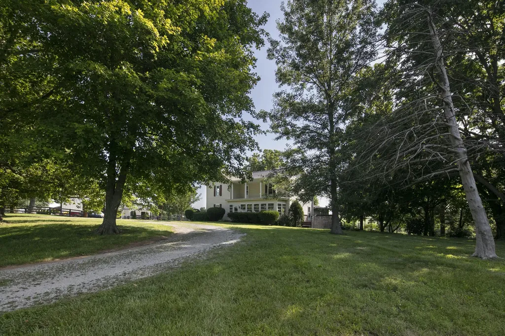 4603 Paris Road Winchester KY 40391