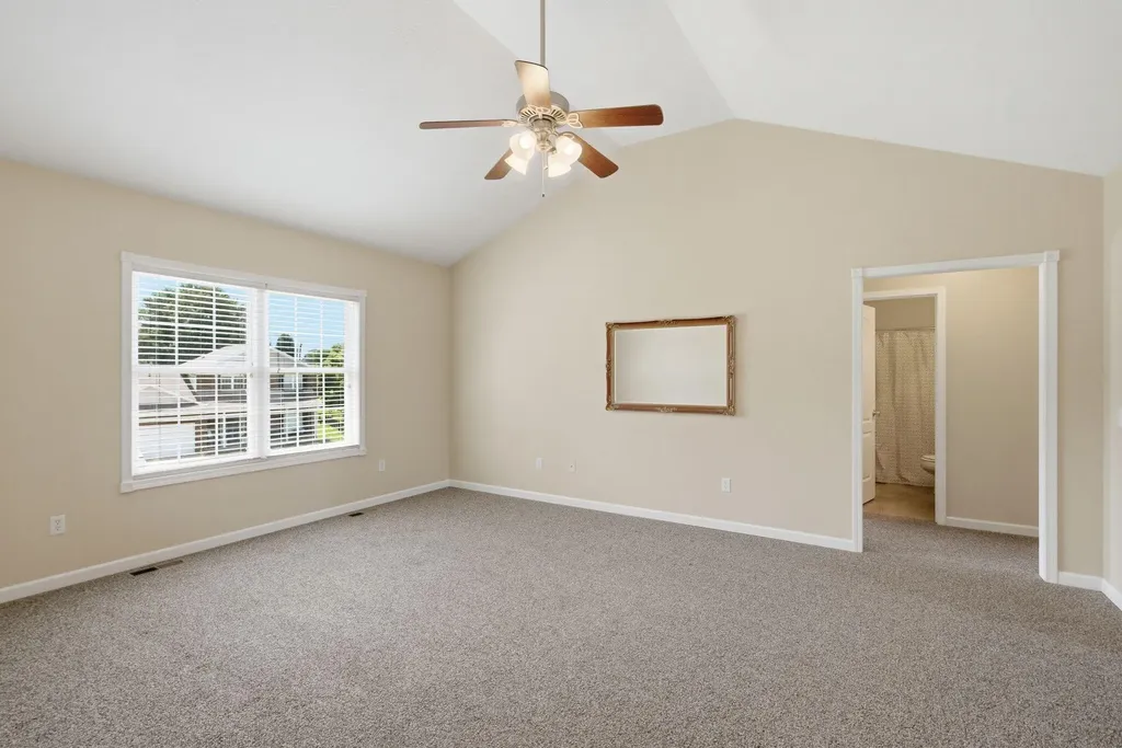 1052 Running Brook Drive Lawrenceburg KY 40342