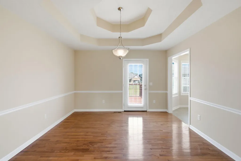 1052 Running Brook Drive Lawrenceburg KY 40342