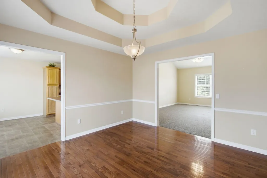 1052 Running Brook Drive Lawrenceburg KY 40342