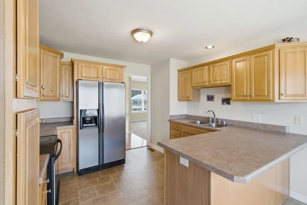 1052 Running Brook Drive Lawrenceburg KY 40342