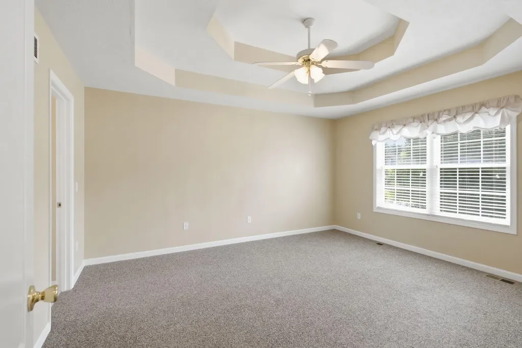 1052 Running Brook Drive Lawrenceburg KY 40342
