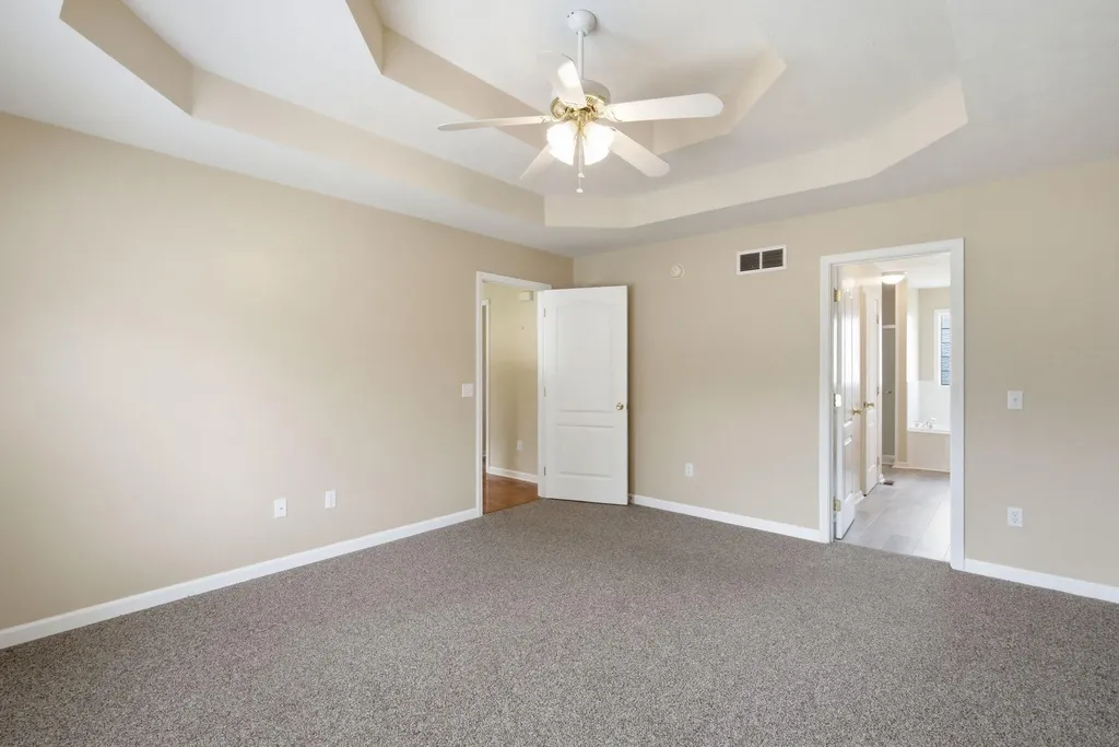 1052 Running Brook Drive Lawrenceburg KY 40342