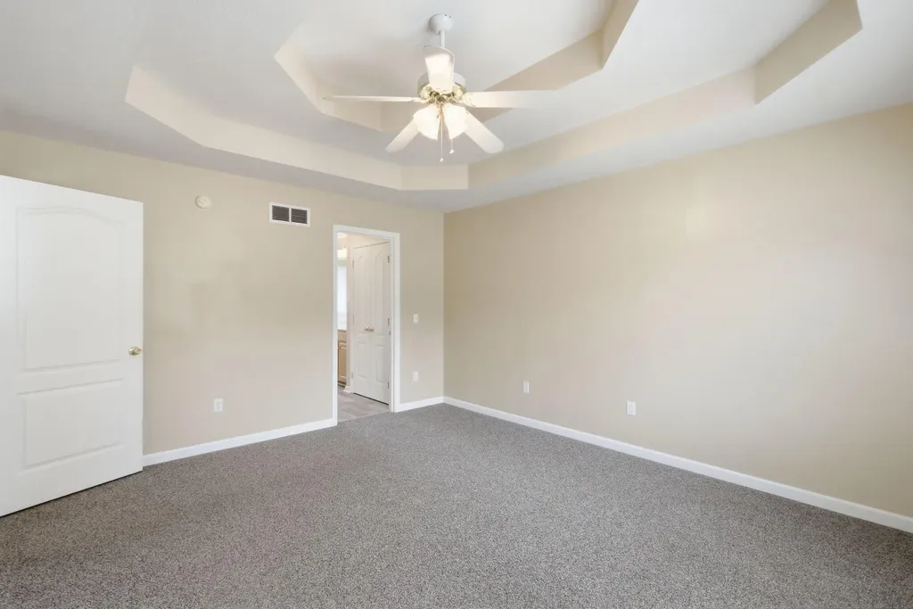 1052 Running Brook Drive Lawrenceburg KY 40342