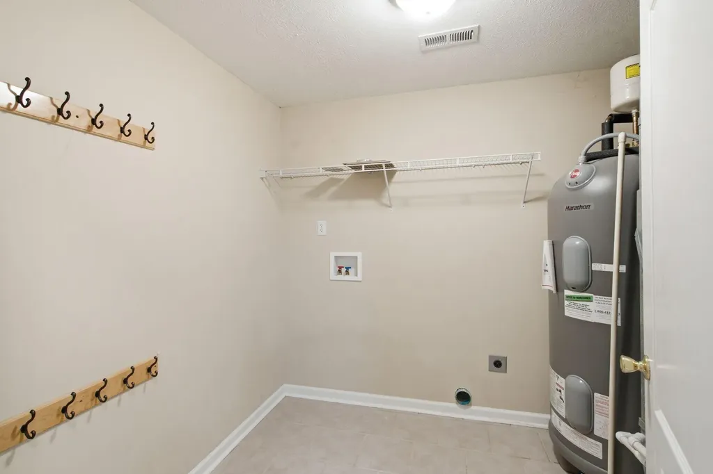 1052 Running Brook Drive Lawrenceburg KY 40342