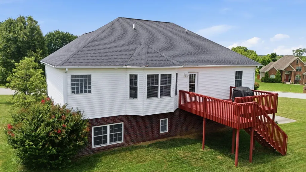 1052 Running Brook Drive Lawrenceburg KY 40342