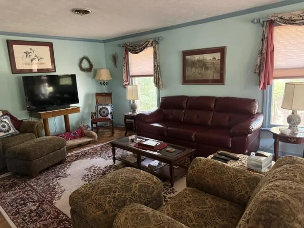 191 Hesters Road Benton KY 42025