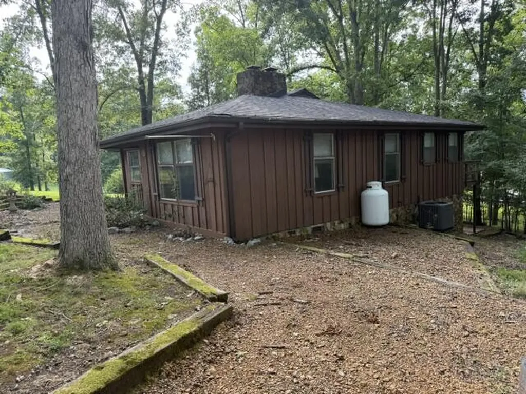 191 Hesters Road Benton KY 42025