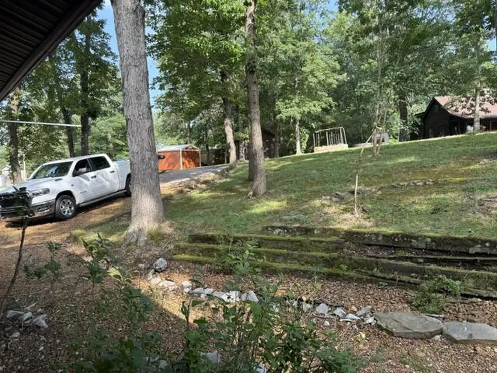 191 Hesters Road Benton KY 42025