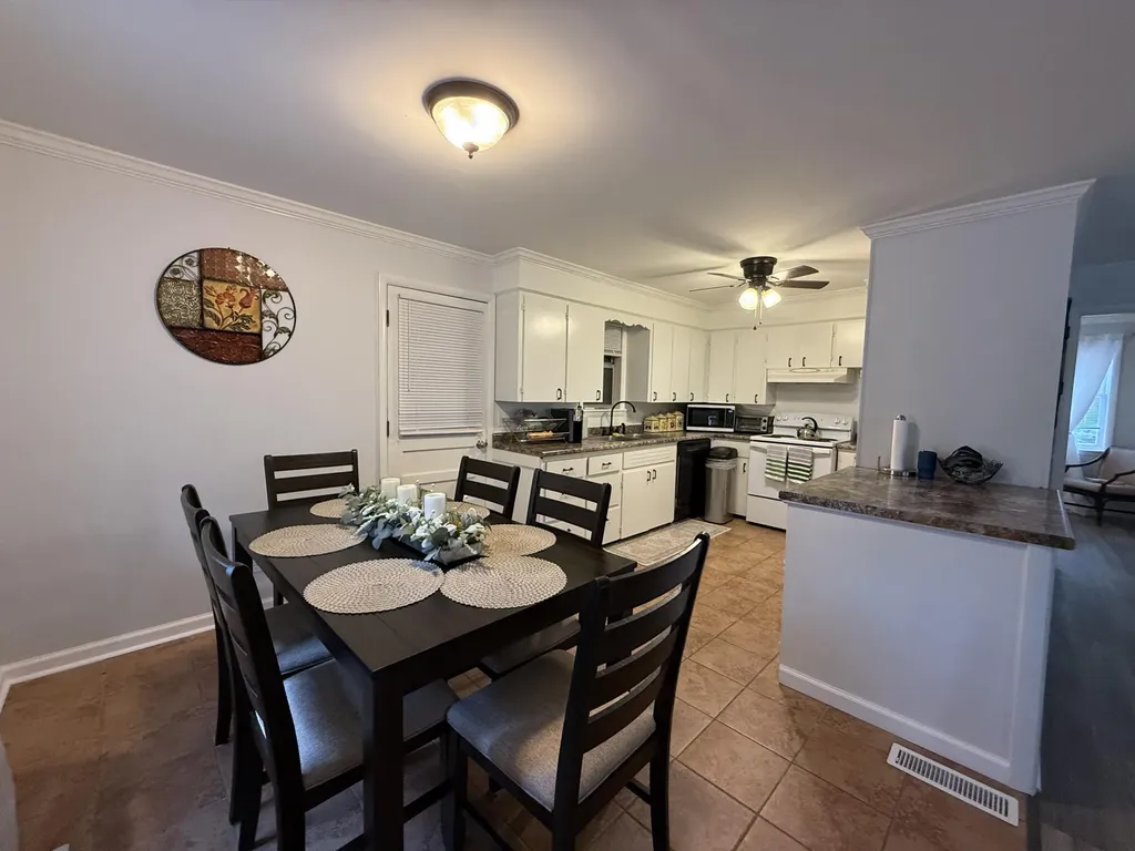 55 Maplehurst Lane Murray KY 42071