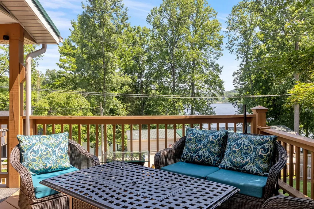 1865 R Whittaker Road Lewisburg KY 42256