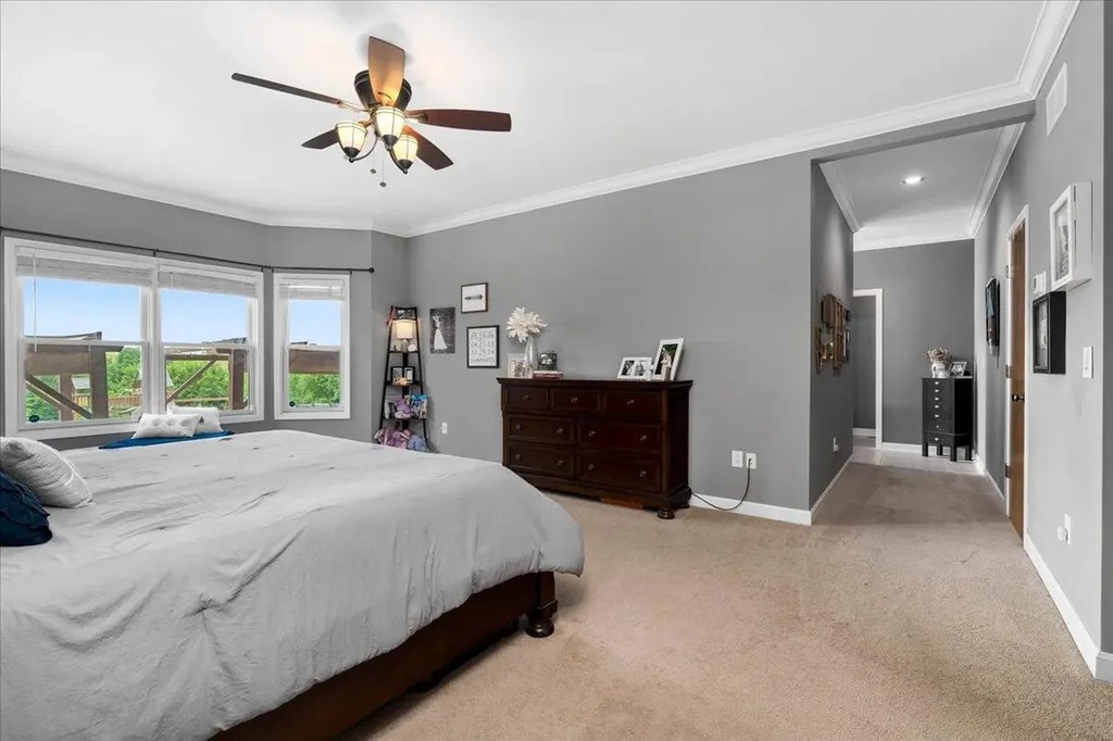 210 Colonial Drive Versailles KY 40383