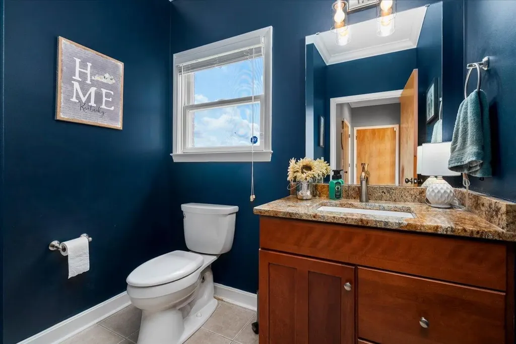 210 Colonial Drive Versailles KY 40383