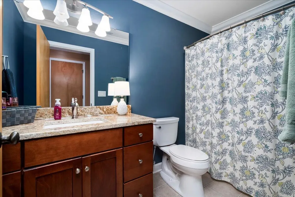 210 Colonial Drive Versailles KY 40383