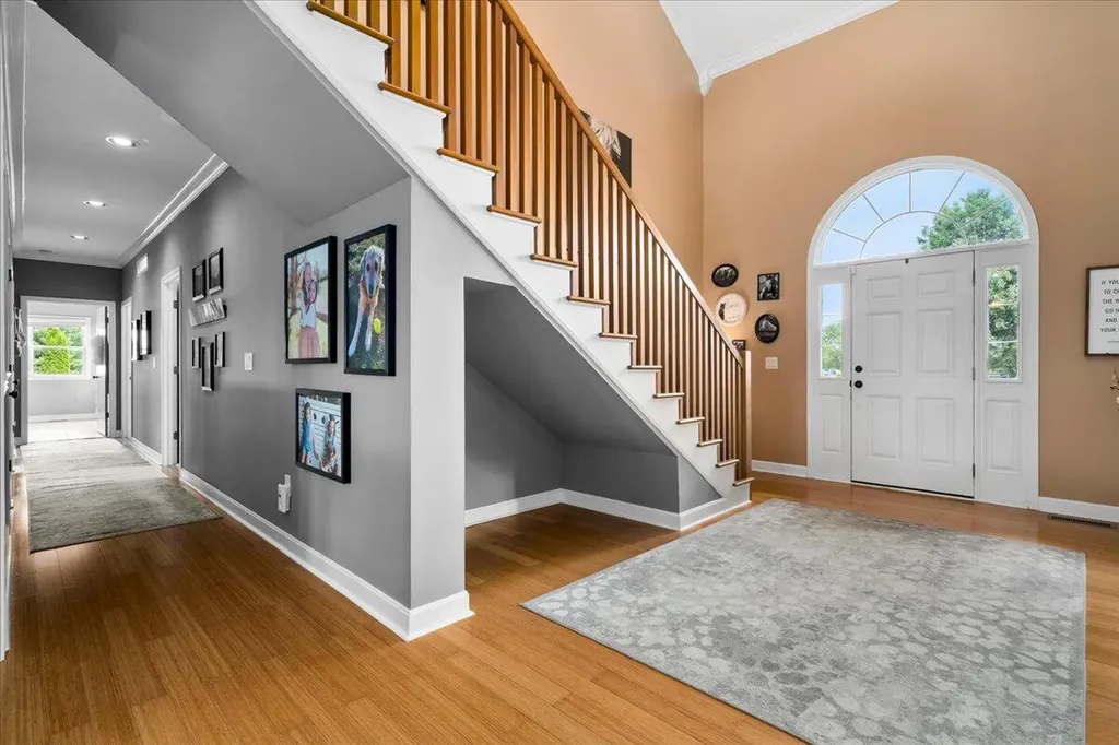 210 Colonial Drive Versailles KY 40383