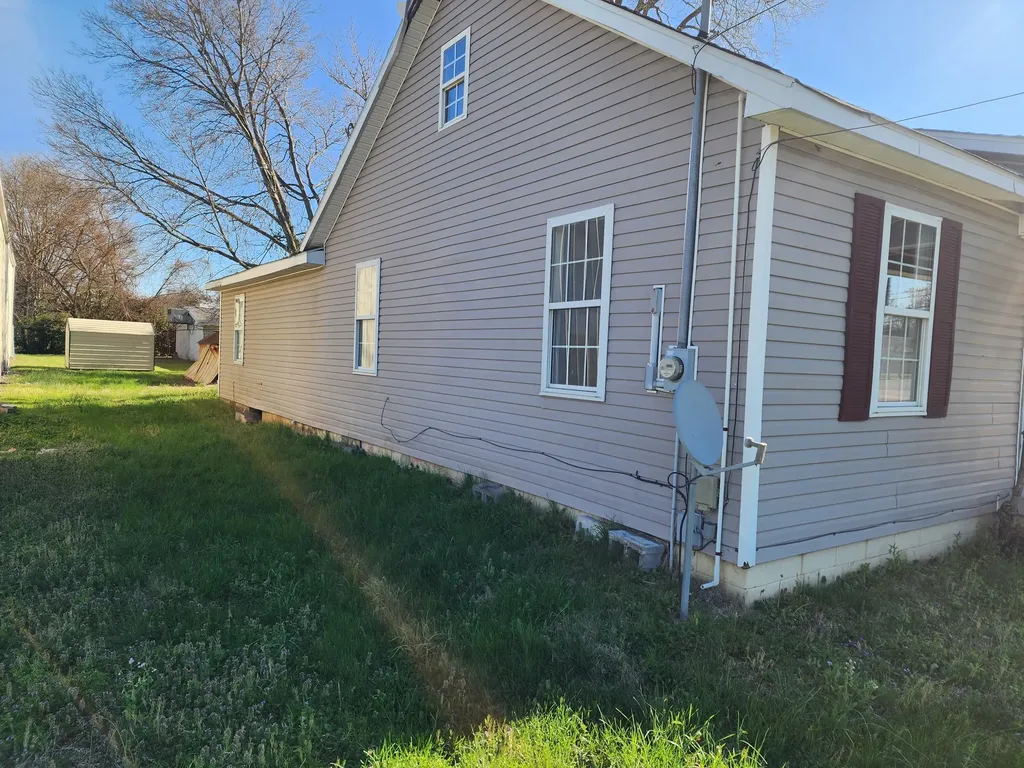 518 E 2nd Street Hopkinsville KY 42240