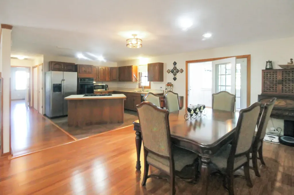 8078 Aurora Highway Benton KY 42025