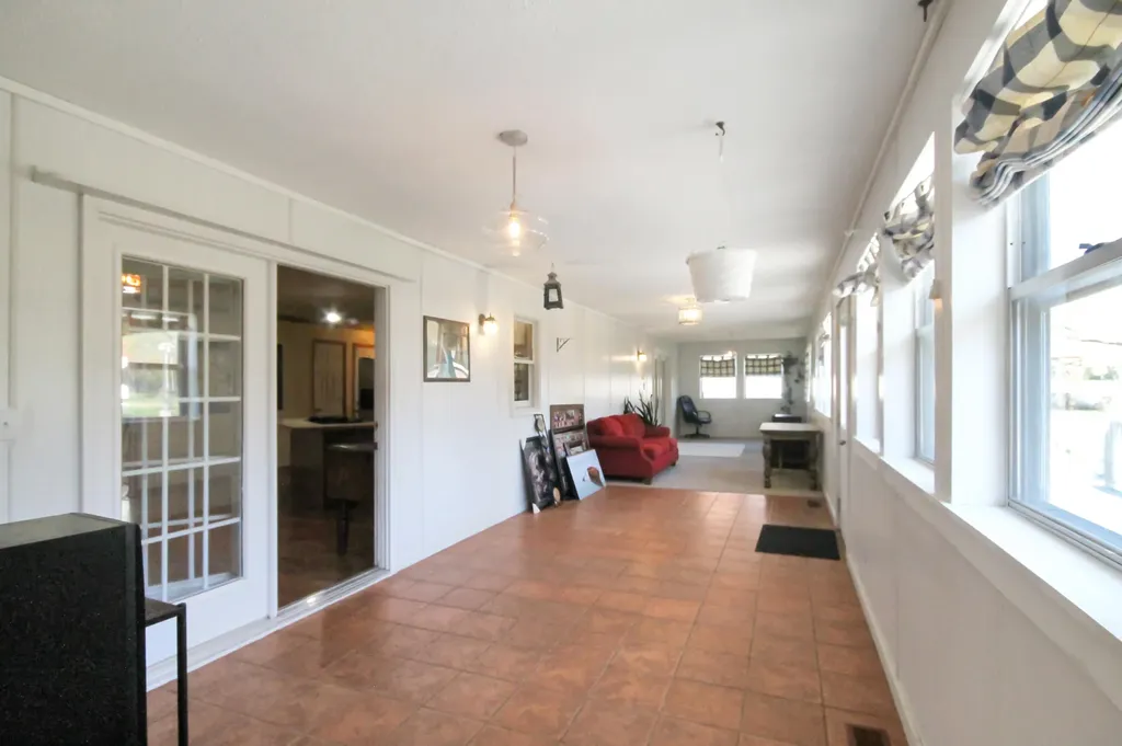 8078 Aurora Highway Benton KY 42025