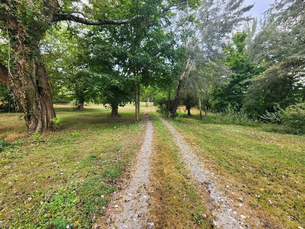 6670 Newstead Road Hopkinsville KY 42240