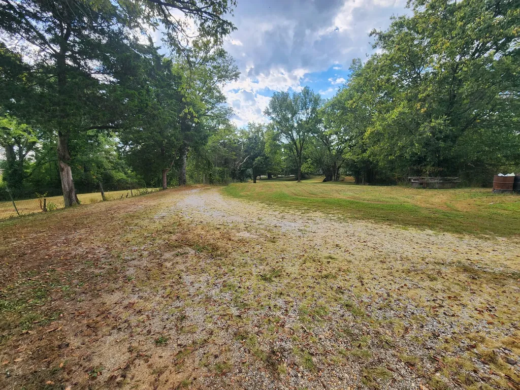 6670 Newstead Road Hopkinsville KY 42240