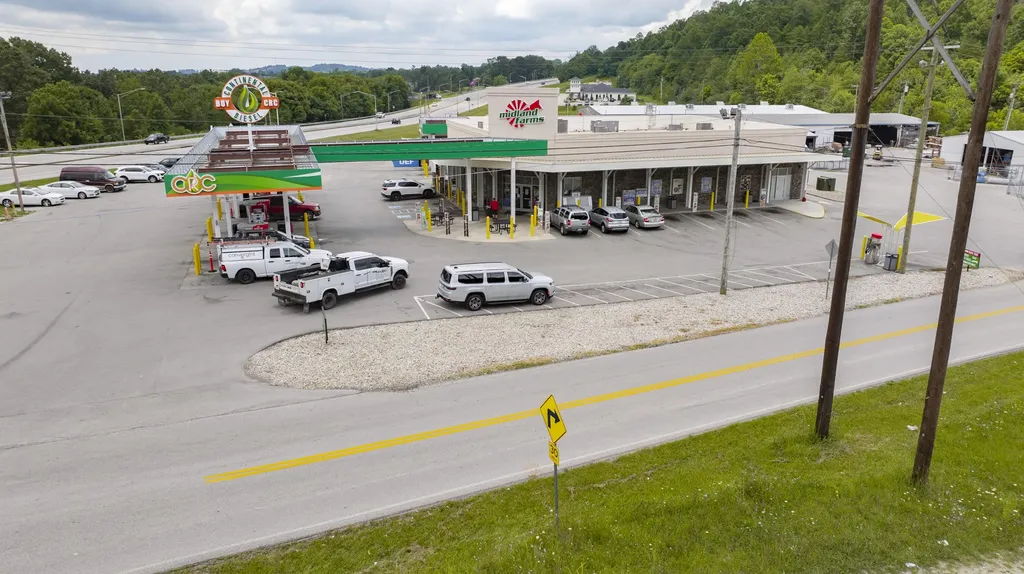 1830 Kentucky 80 Somerset KY 42501