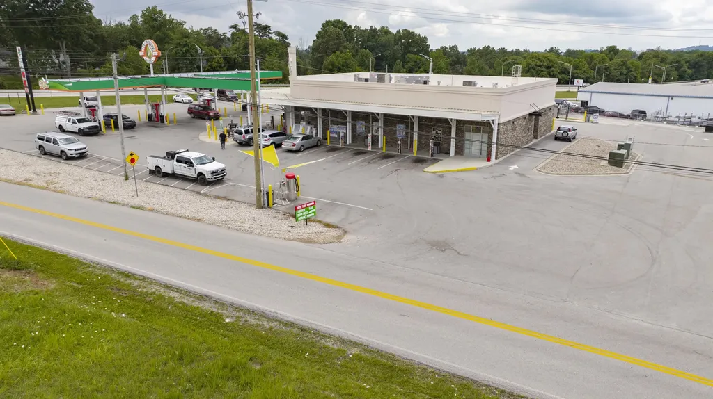 1830 Kentucky 80 Somerset KY 42501