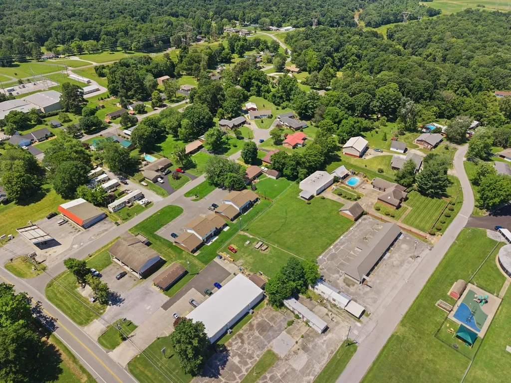125 Grogan Circle Paducah KY 42003